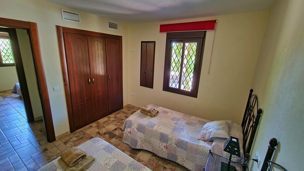 Erythrina Villa *